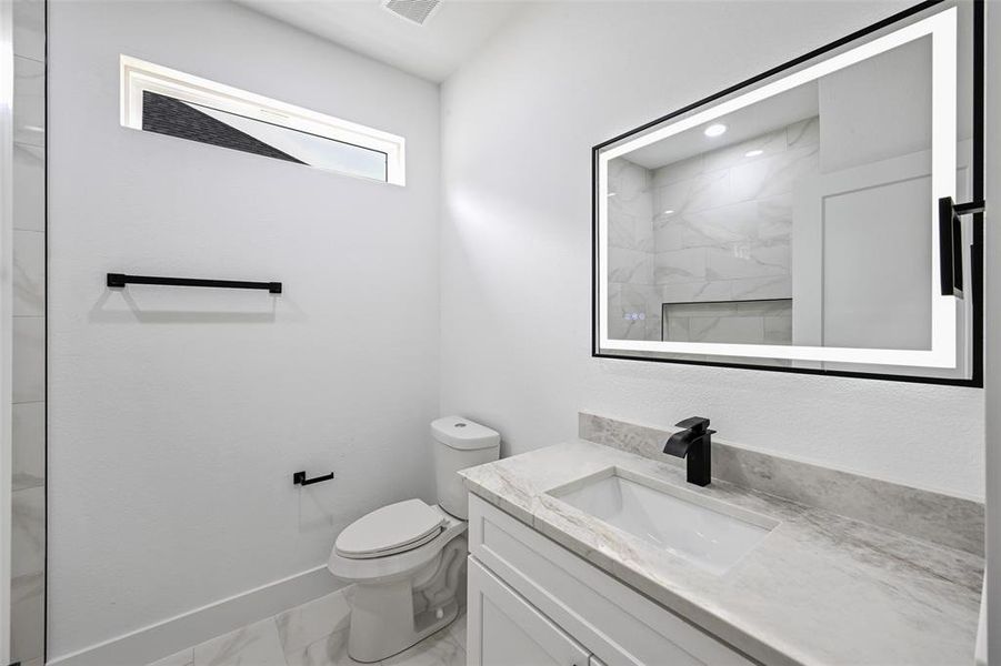 Furnished interior view inside a new home in , Dallas (Image 10).