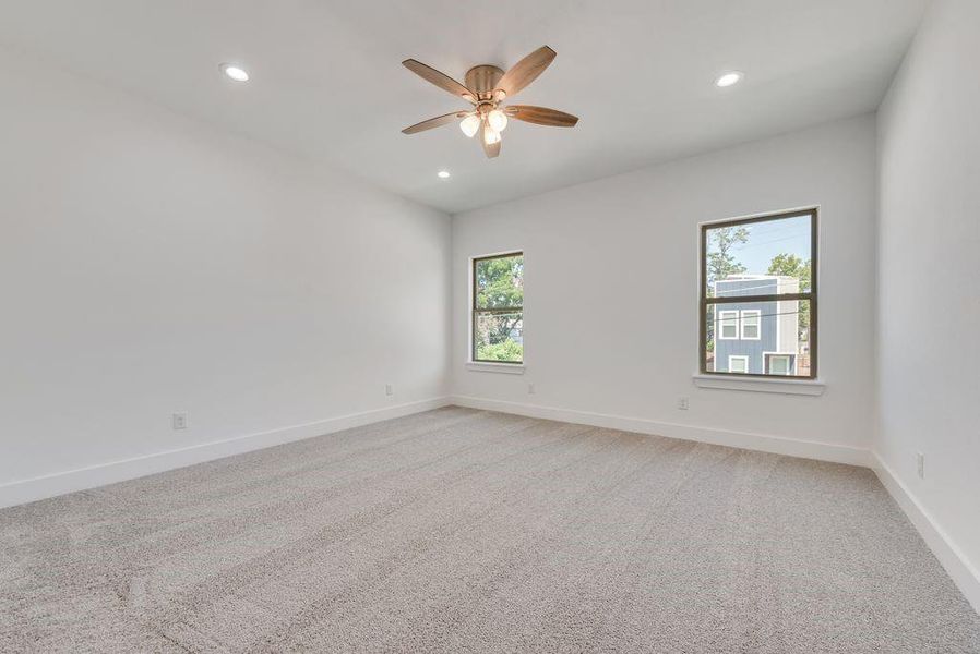 Spacious, unfurnished interior of a new home in , Dallas (Image 18).