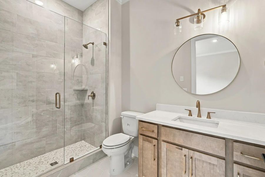 Ballentine B Bathroom 2