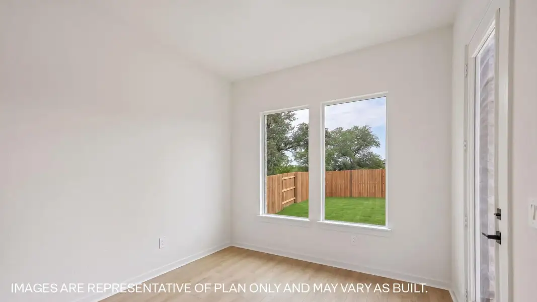 Spacious, unfurnished interior of a new home in The Enclave at Bar W Ranch, Leander (Image 19).
