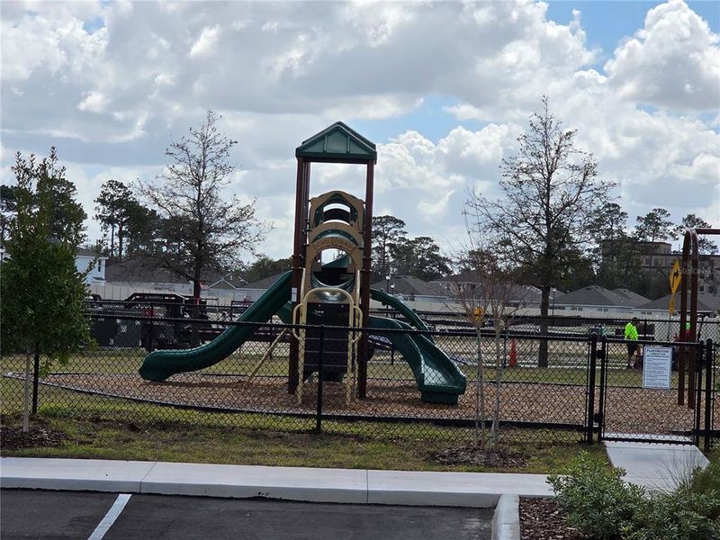 Community amenities in Waterford, Brooksville (Image 40).