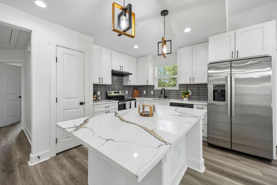 Furnished interior view inside a new home in , Brenham (Image 11).
