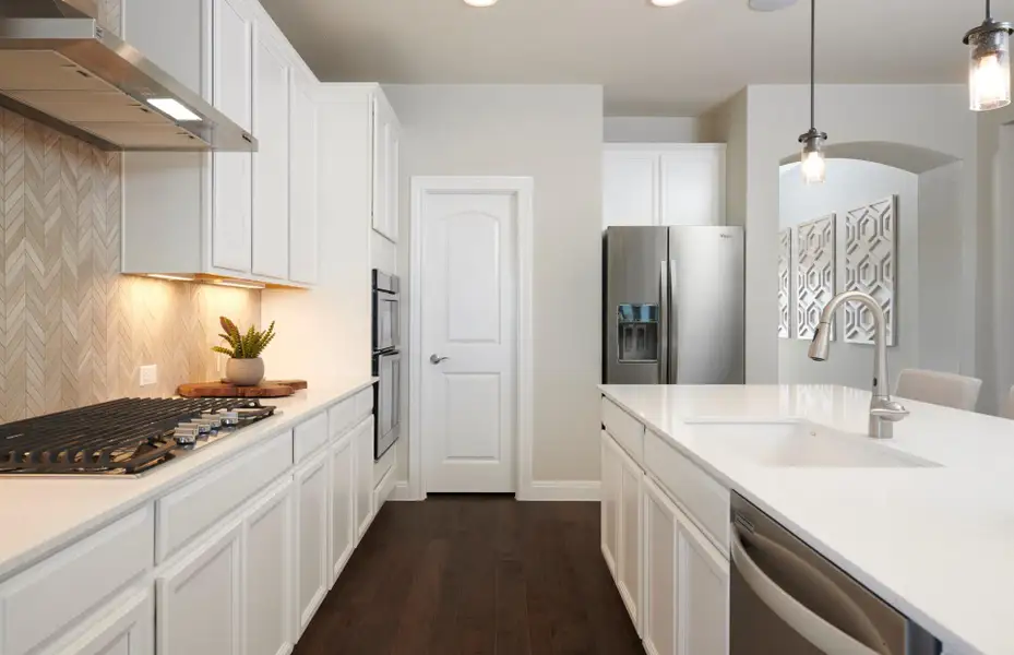 MODEL HOME images may NOT be consistent with the finished product.