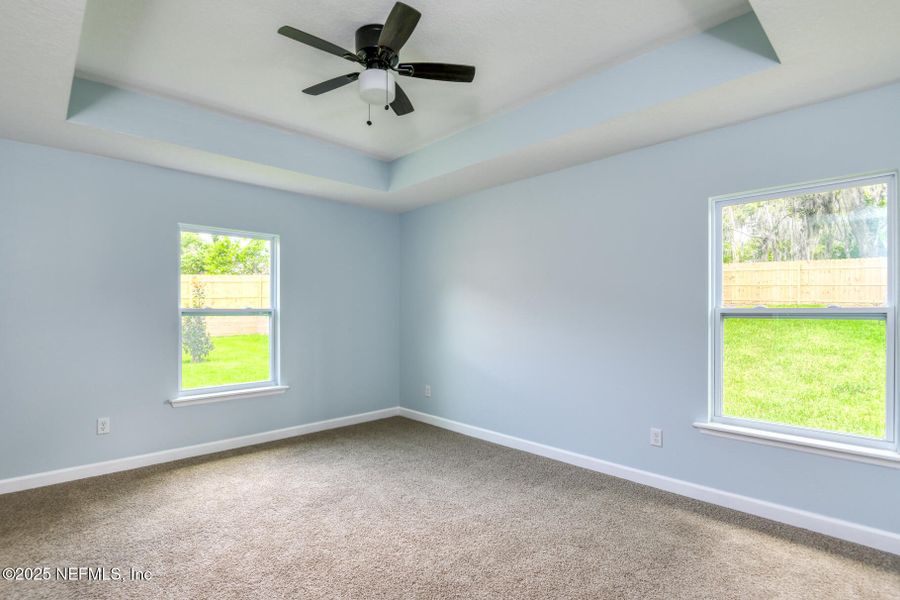 Spacious, unfurnished interior of a new home in , Palatka (Image 21).