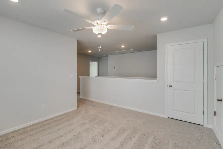 Spacious, unfurnished interior of a new home in Killians Crossing, Blythewood (Image 31).