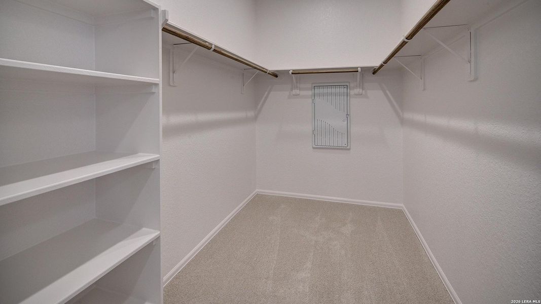 Spacious, unfurnished interior of a new home in Stillwater Ranch, San Antonio (Image 16).