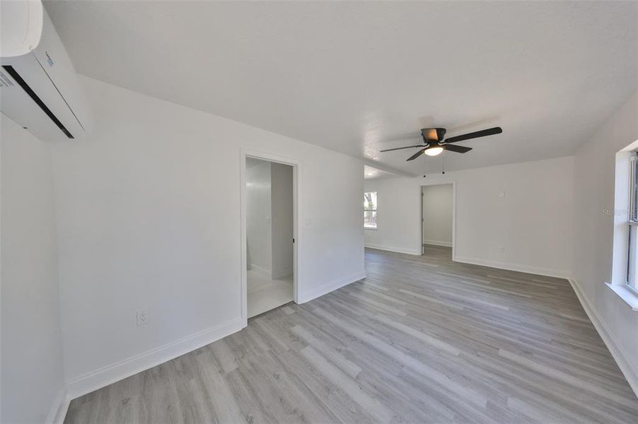 Spacious, unfurnished interior of a new home in , Tampa (Image 50). Spacious, unfurnished interior of a new home in , Tampa (Image 50).