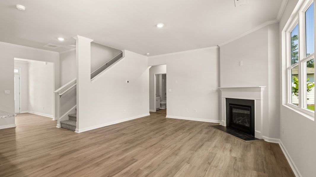 Representative unfurnished interior of a home built from the Hayden by D.R. Horton in Fairhaven, Lithia Springs (Image 16).