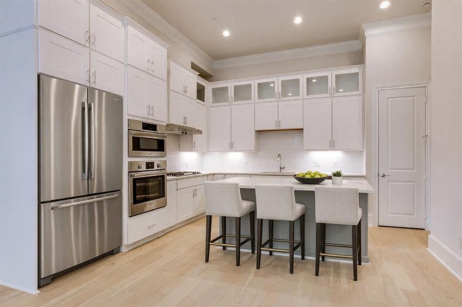 Image of actual unit. Virtually staged to show use of space.