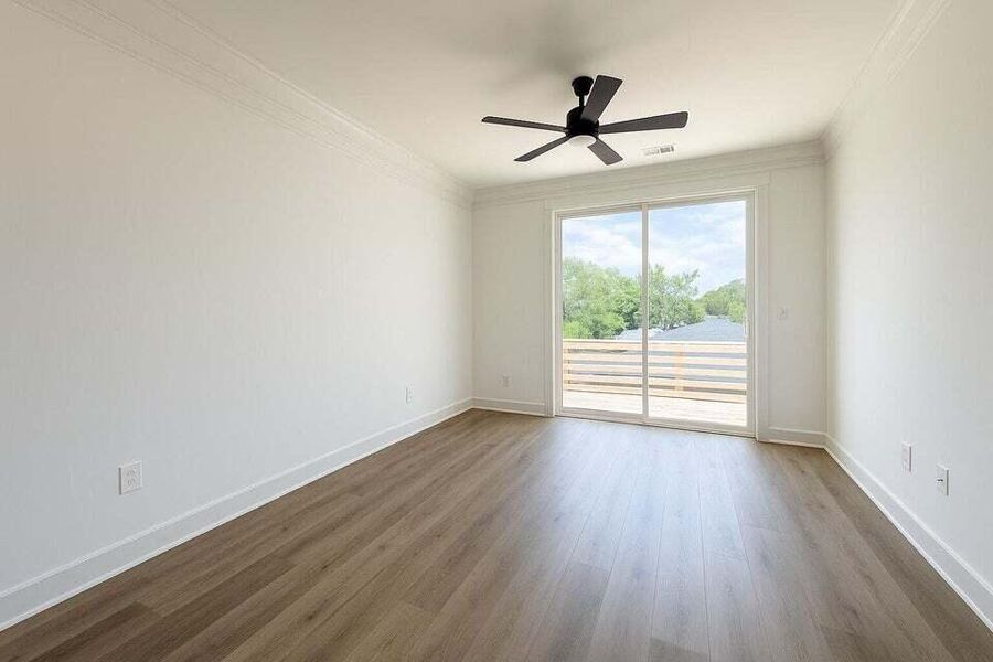 Spacious, unfurnished interior of a new home in , North Charleston (Image 18).