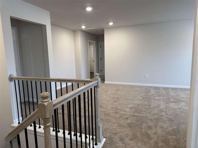 Spacious, unfurnished interior of a new home in Southern Hills, McDonough (Image 25).
