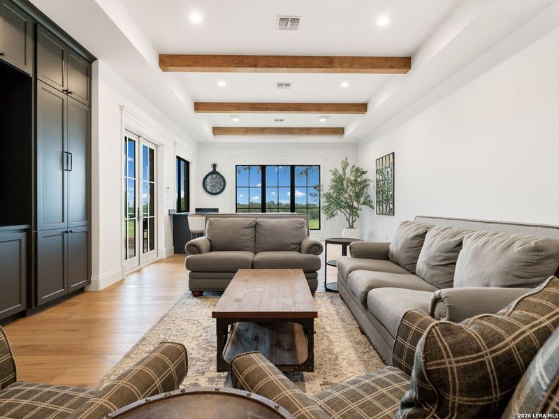 Community amenities in , Boerne (Image 44).