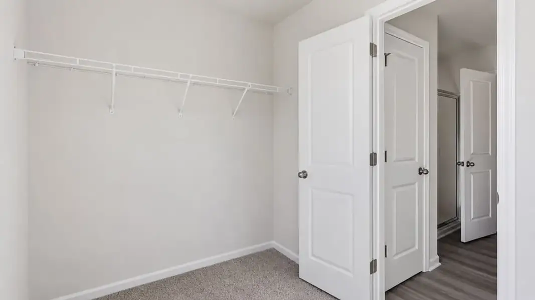Spacious, unfurnished interior of a new home in Cedar Gap, Fountain Inn (Image 28).