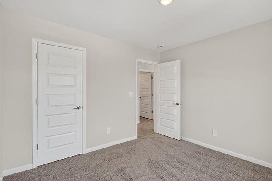 Spacious, unfurnished interior of a new home in Austin Ridge, Commerce (Image 21).