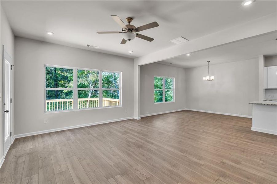 Spacious, unfurnished interior of a new home in Sweetlake Grove, Mableton (Image 25).