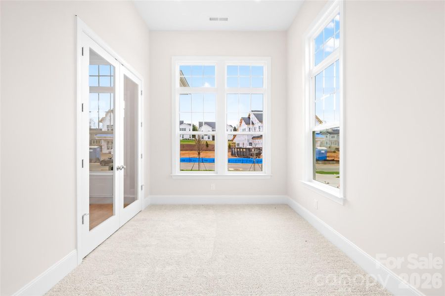 Spacious, unfurnished interior of a new home in Coventry Glen, Huntersville (Image 18).