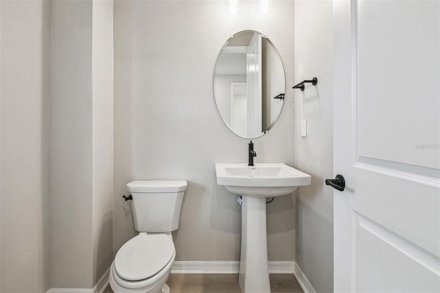 Furnished interior view inside a new home in Weslyn Park in Sunbridge 34', St. Cloud (Image 12).