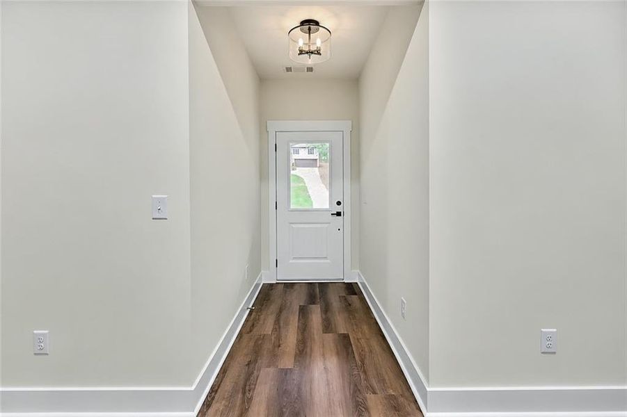 Spacious, unfurnished interior of a new home in , Gainesville (Image 52). Spacious, unfurnished interior of a new home in , Gainesville (Image 52).