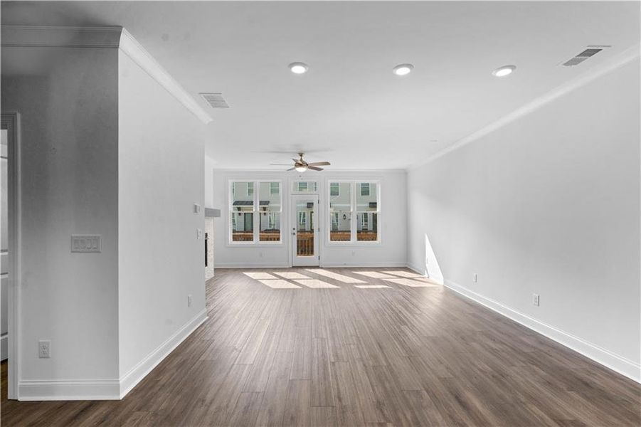 Spacious, unfurnished interior of a new home in Evanshire Townhomes, Duluth (Image 21).