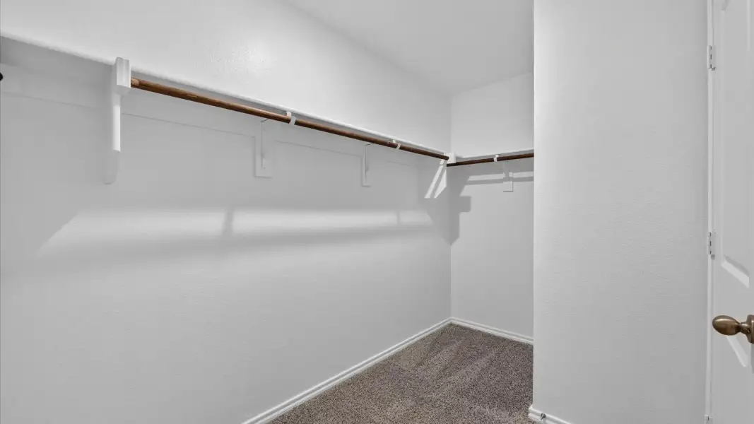 Spacious, unfurnished interior of a new home in Rosewood at Beltmill, Fort Worth (Image 21).