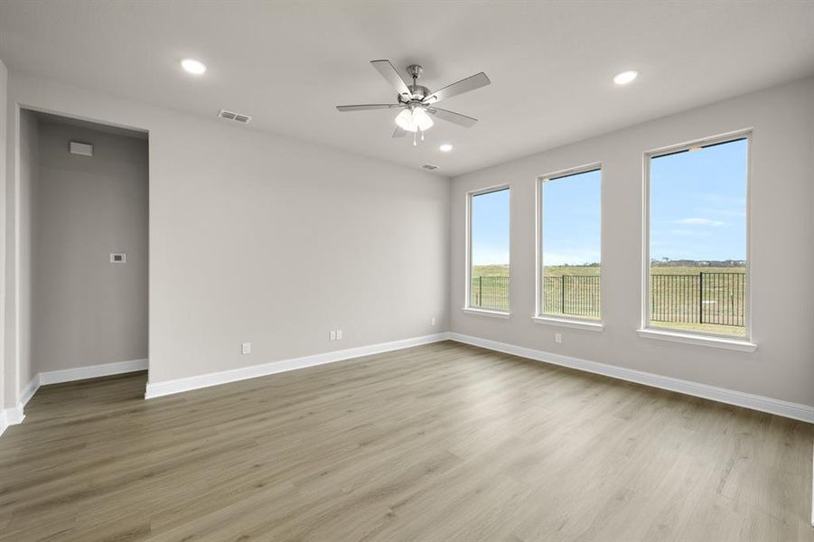 2432 Scott- Living Room-1