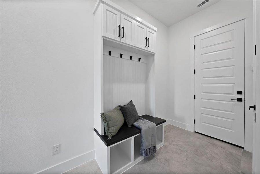 Furnished interior view inside a new home in , Celeste (Image 24).