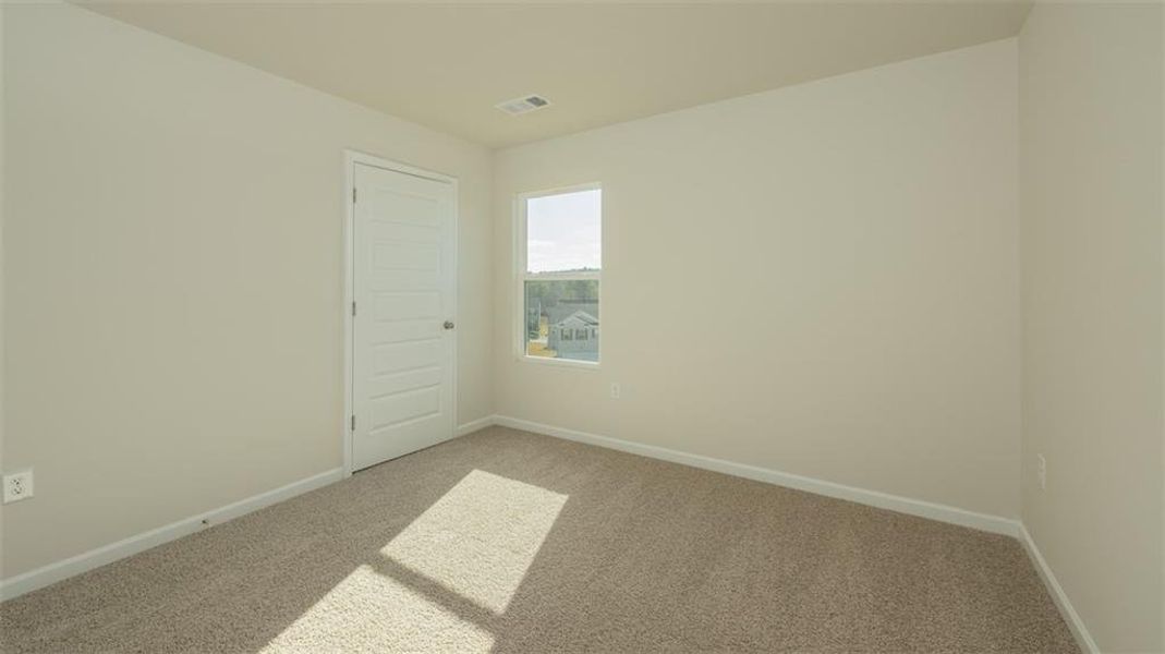 Spacious, unfurnished interior of a new home in Brooks Village, Dacula (Image 28).