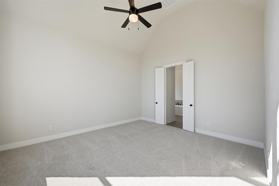 Spacious, unfurnished interior of a new home in Star Trail: 55ft. lots, Prosper (Image 17). Spacious, unfurnished interior of a new home in Star Trail: 55ft. lots, Prosper (Image 17).