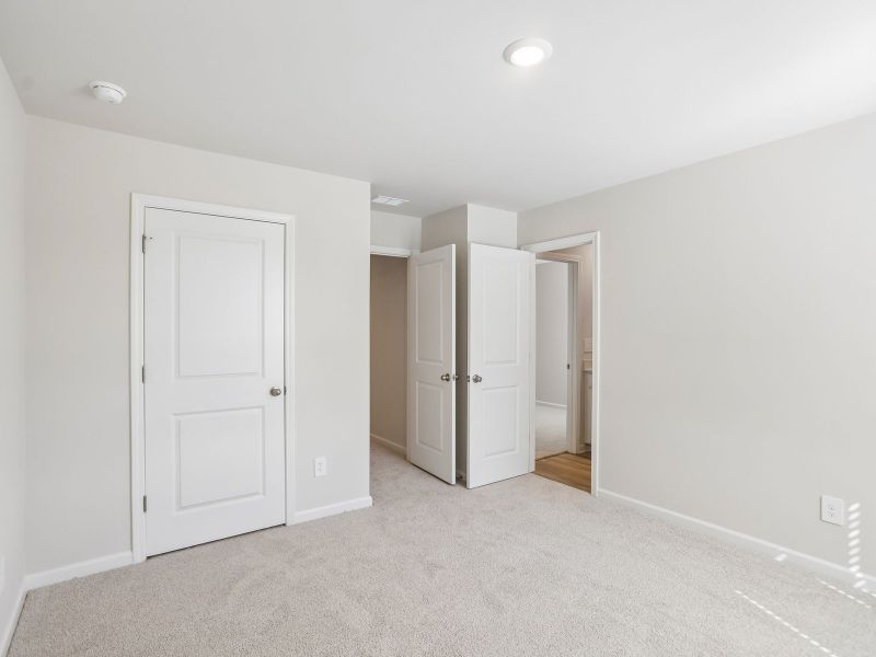 Spacious, unfurnished interior of a new home in Artisan Walk, Fairburn (Image 14). Spacious, unfurnished interior of a new home in Artisan Walk, Fairburn (Image 14).