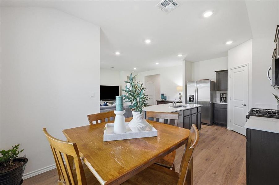 Furnished interior view inside a new home in Three Oaks, Sherman (Image 18).