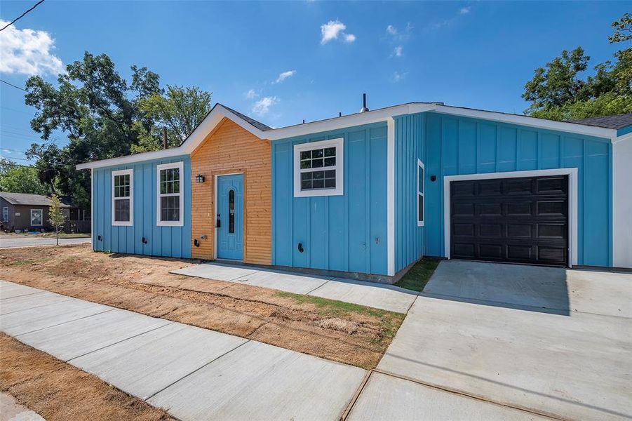 View of front of house with a garage