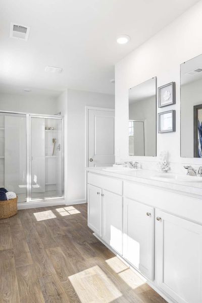 Representative furnished interior of a home built from the GALEN by D.R. Horton in The Pines at New Hampstead, Savannah (Image 34).