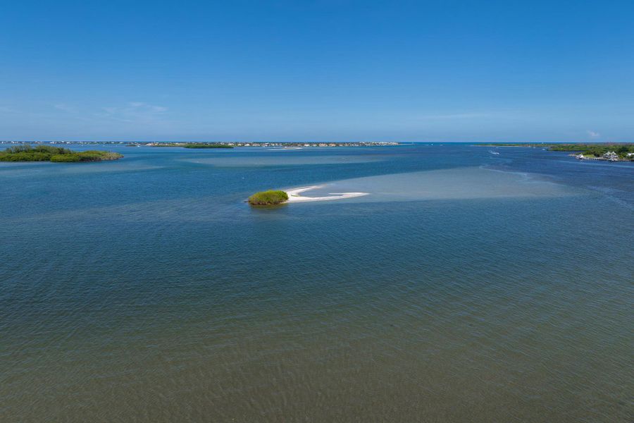 Image 33 of a home in .