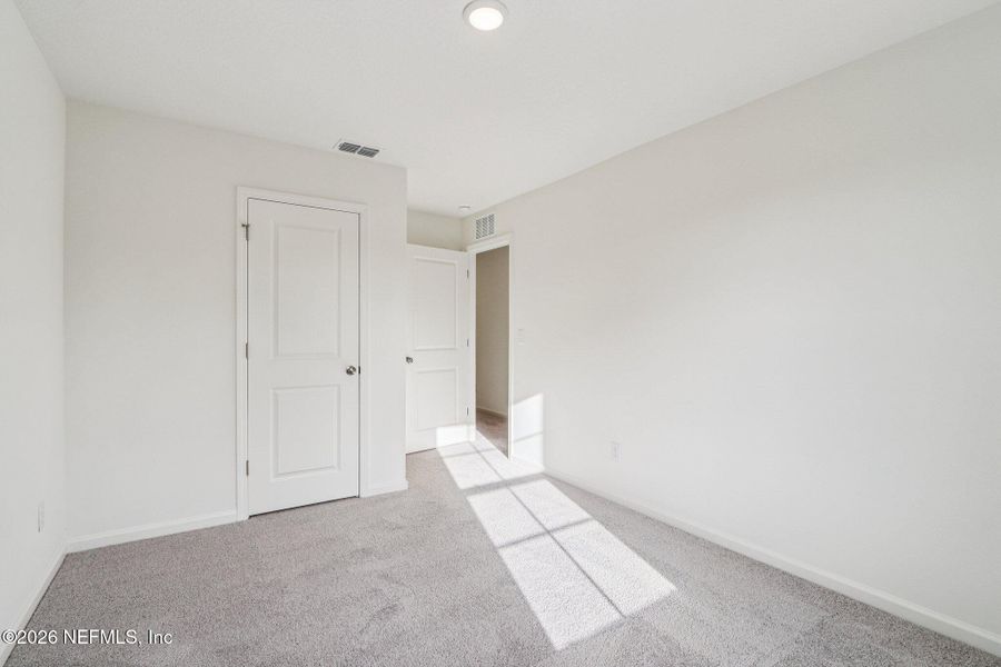 Spacious, unfurnished interior of a new home in Park Grove, Jacksonville (Image 36).