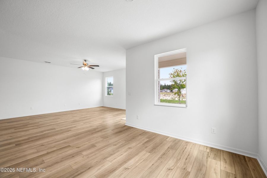 Spacious, unfurnished interior of a new home in Westport Landing, Jacksonville (Image 36).