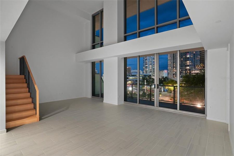 Spacious, unfurnished interior of a new home in , St. Petersburg (Image 50).