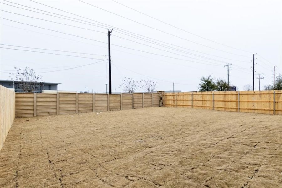 Exterior details and patio area of a home in Sonterra, Jarrell (Image 21).