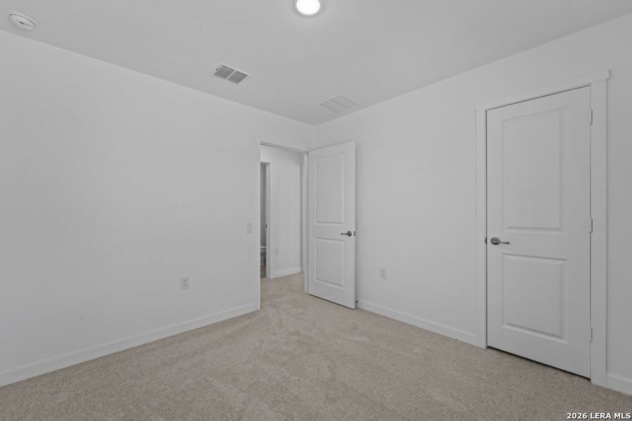 Spacious, unfurnished interior of a new home in Vida, San Antonio (Image 20). Spacious, unfurnished interior of a new home in Vida, San Antonio (Image 20).