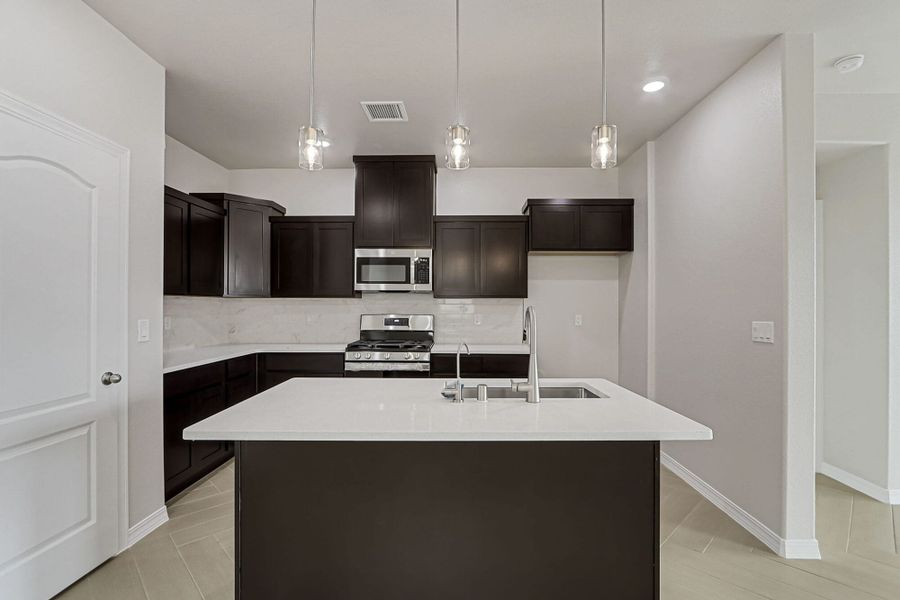 Furnished interior view inside a new home in Emerald Estates, Horizon City (Image 9). Furnished interior view inside a new home in Emerald Estates, Horizon City (Image 9).