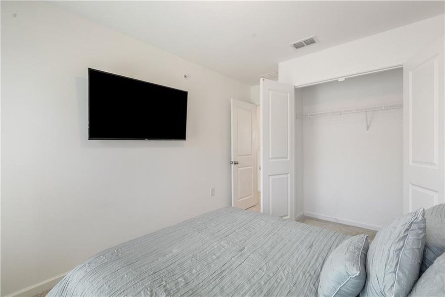 Image 32 of a home in Laurelwood.