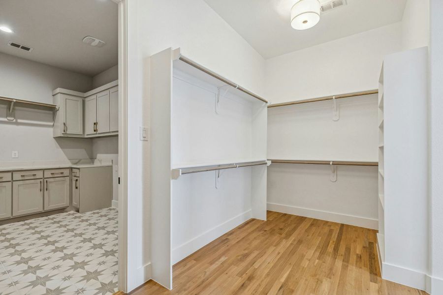Spacious, unfurnished interior of a new home in The Vines, Haslet (Image 32).