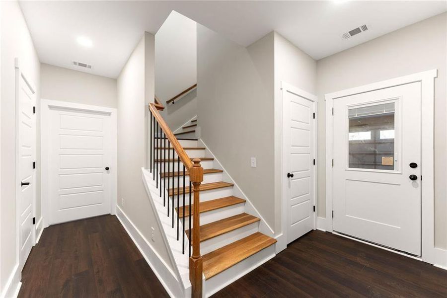 Spacious, unfurnished interior of a new home in , Sautee Nacoochee (Image 18).