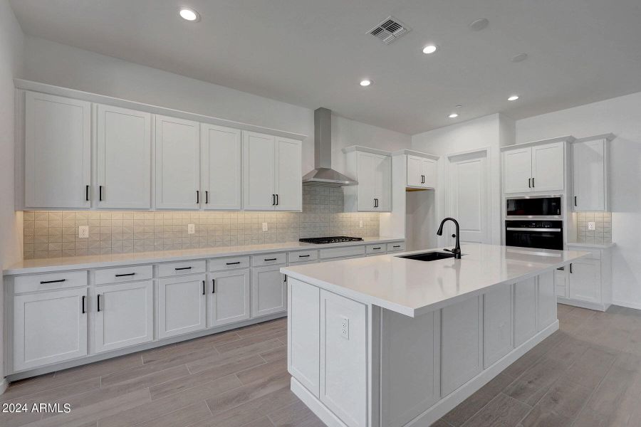 PHX_Sereno_Lot 4091_Mint_29084_Kitchen