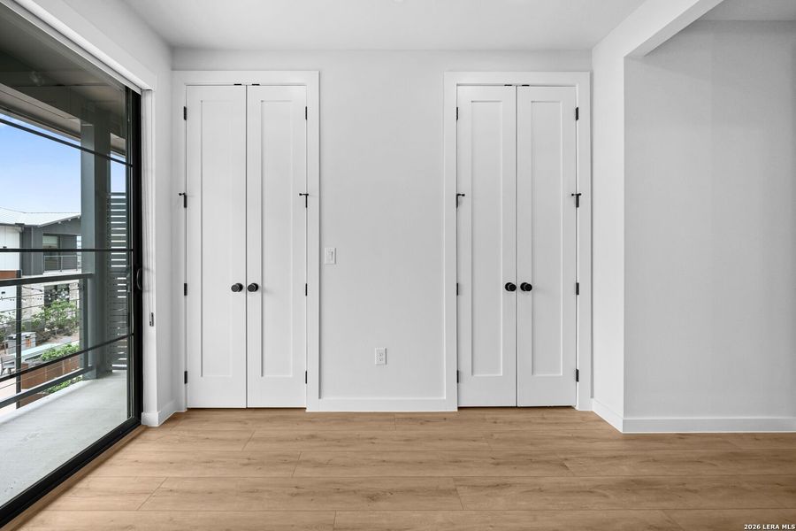 Spacious, unfurnished interior of a new home in , New Braunfels (Image 22).