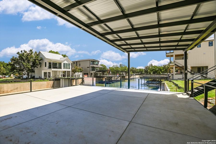 Exterior details and patio area of a home in , Kingsland (Image 28).