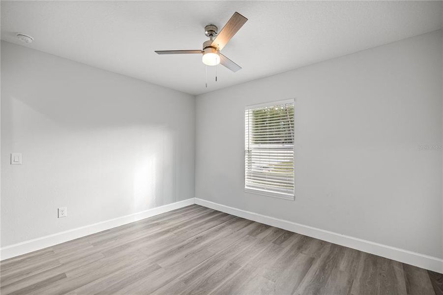 Spacious, unfurnished interior of a new home in , Ocala (Image 10).