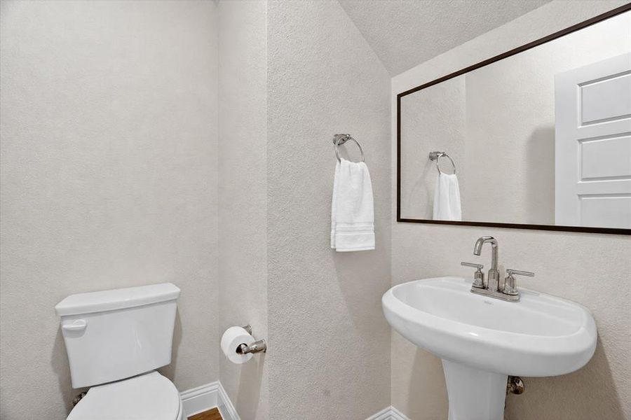 Furnished interior view inside a new home in Rockwood 65', Mansfield (Image 18).