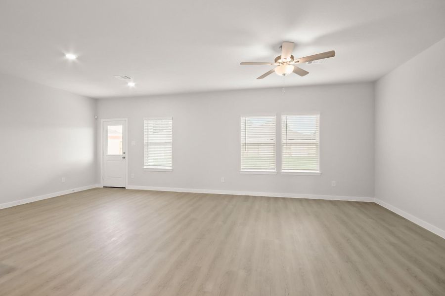 Spacious, unfurnished interior of a new home in Maple Woods, Hockley (Image 12).