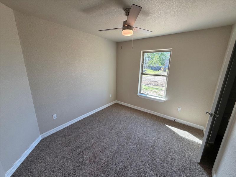 Spacious, unfurnished interior of a new home in , Angleton (Image 19).
