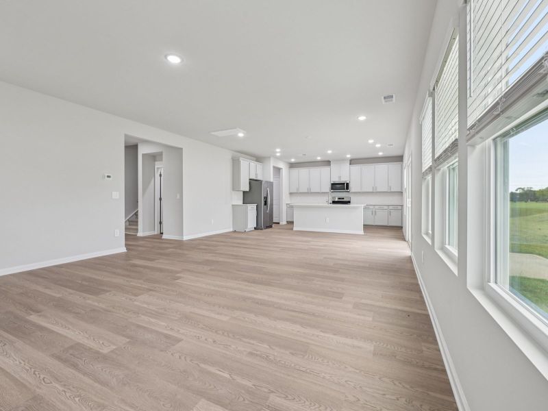 Spacious, unfurnished interior of a new home in Oakwood, Mebane (Image 12).